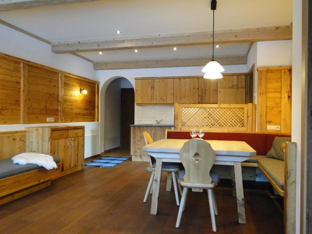 Appartement Gipfelsturm Haus im Ennstal Kamer foto