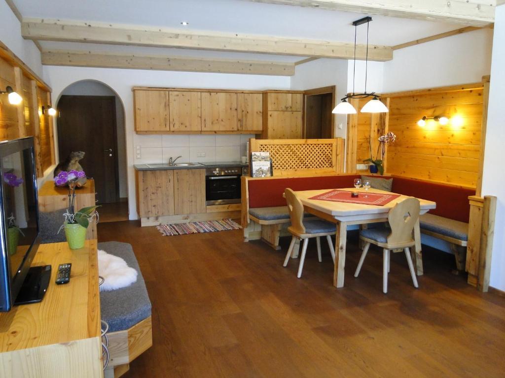 Appartement Gipfelsturm Haus im Ennstal Buitenkant foto